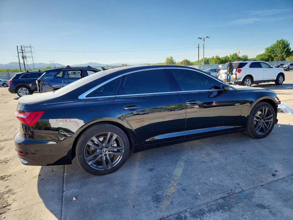 57057686 :رقم المزاد ، WAUD8AF28MN019443 vin ، 2021 Audi A6 مزاد بيع