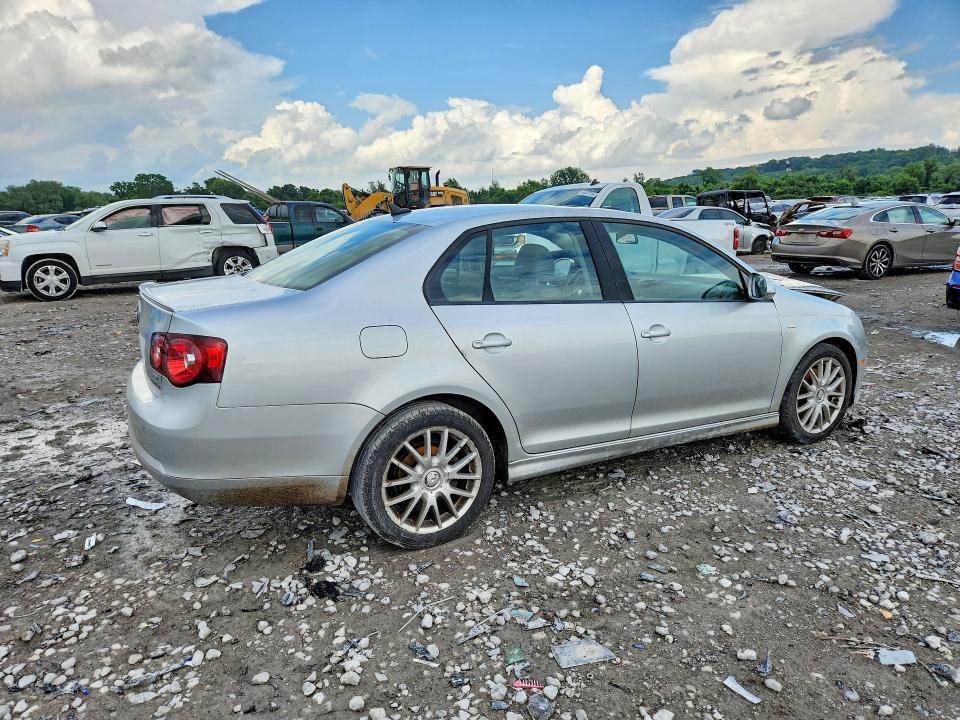 56442866 :رقم المزاد ، 3VWRJ71K58M180949 vin ، 2008 Volkswagen Jetta مزاد بيع