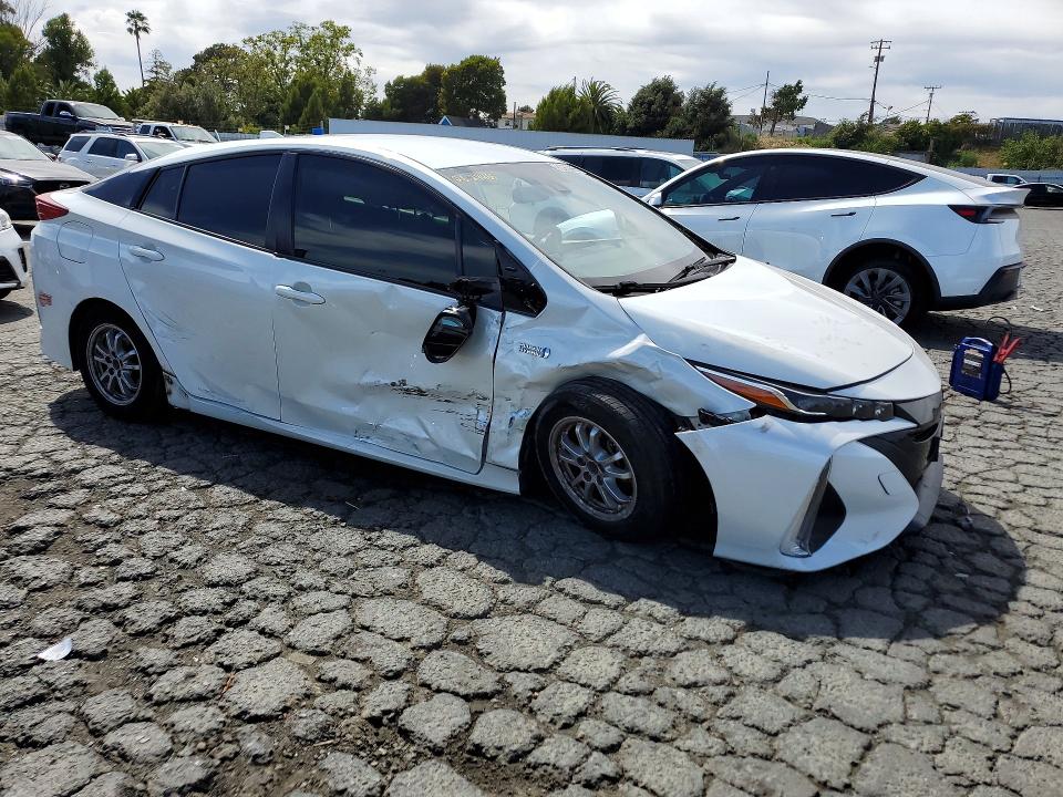 85969865 :رقم المزاد ، JTDKARFP4L3145088 vin ، 2020 Toyota Prius Prime مزاد بيع