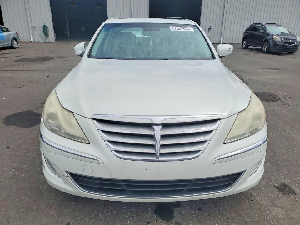 2013 Hyundai Genesis მანქანა იყიდება აუქციონზე, vin: KMHGC4DD5DU236860, აუქციონის ნომერი: 57528606