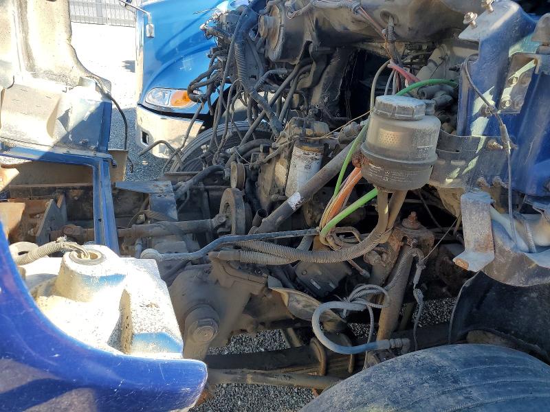 56500096 :رقم المزاد ، 1GBP8C1CX4F504824 vin ، 2004 Chevrolet C8500 مزاد بيع