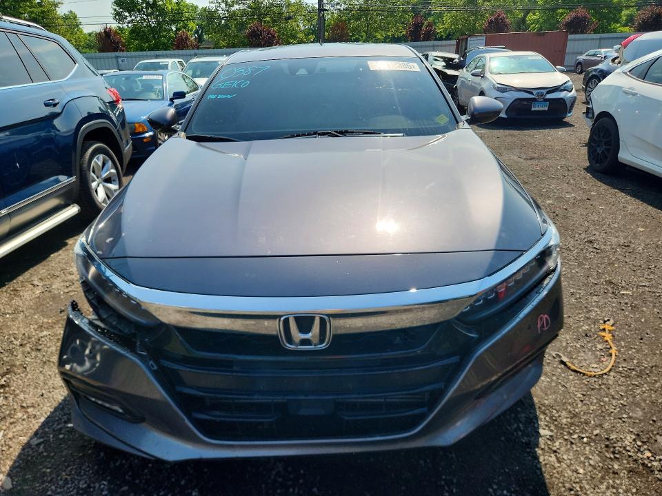 58712386 :رقم المزاد ، 1HGCV1F42KA101943 vin ، 2019 Honda Accord مزاد بيع