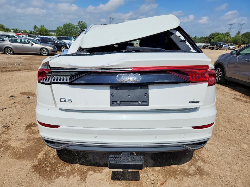 57831476 :رقم المزاد ، WA1AVAF1XKD019768 vin ، 2019 Audi Q8 مزاد بيع