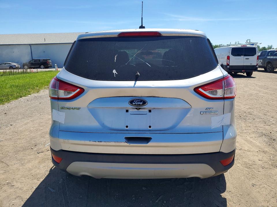 55928746 :رقم المزاد ، 1FMCU0GX4FUB02046 vin ، 2015 Ford Escape مزاد بيع