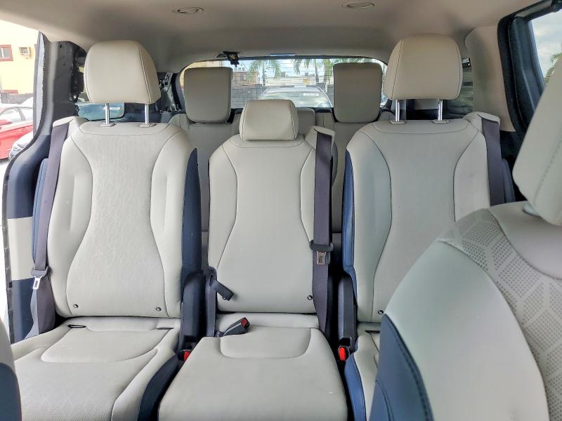 Продаж на аукціоні авто 2025 Kia Carnival, vin: KNDNC5K39S6536592, номер лоту: 56780876
