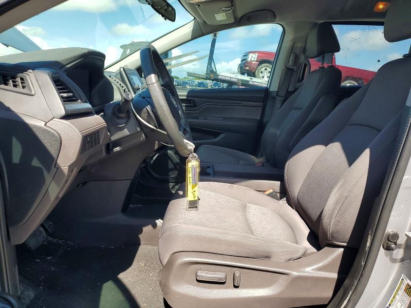 56337786 :رقم المزاد ، 5FNRL6H28JB089598 vin ، 2018 Honda Odyssey مزاد بيع