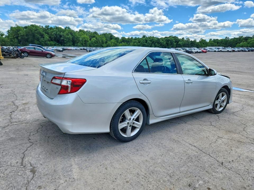 2014 Toyota Camry მანქანა იყიდება აუქციონზე, vin: 4T1BF1FK1EU418570, აუქციონის ნომერი: 57012976