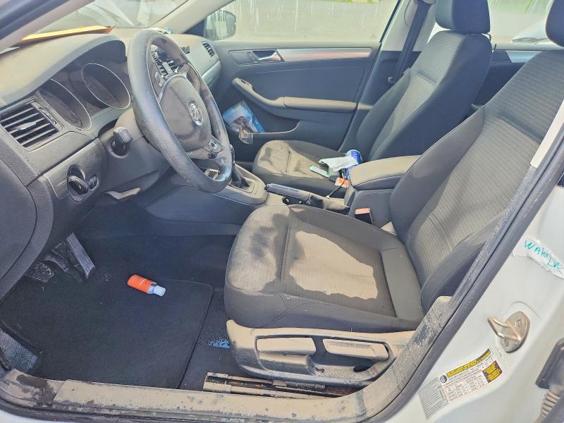 58581236 :رقم المزاد ، 3VW1K7AJXFM422634 vin ، 2015 Volkswagen Jetta مزاد بيع