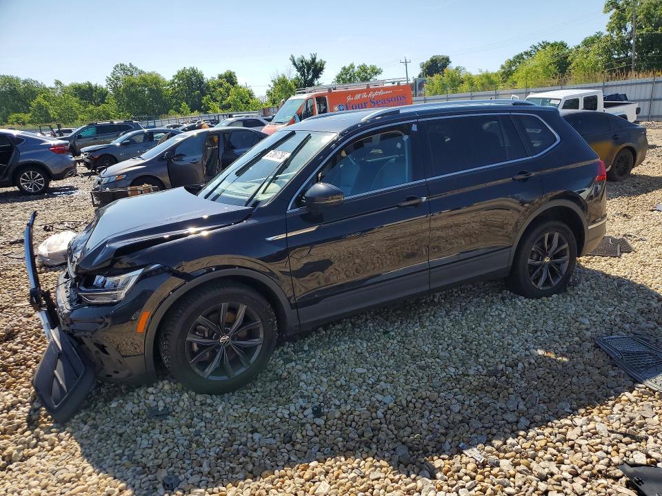 57061756 :رقم المزاد ، 3VV2B7AX3NM038397 vin ، 2022 Volkswagen Tiguan مزاد بيع