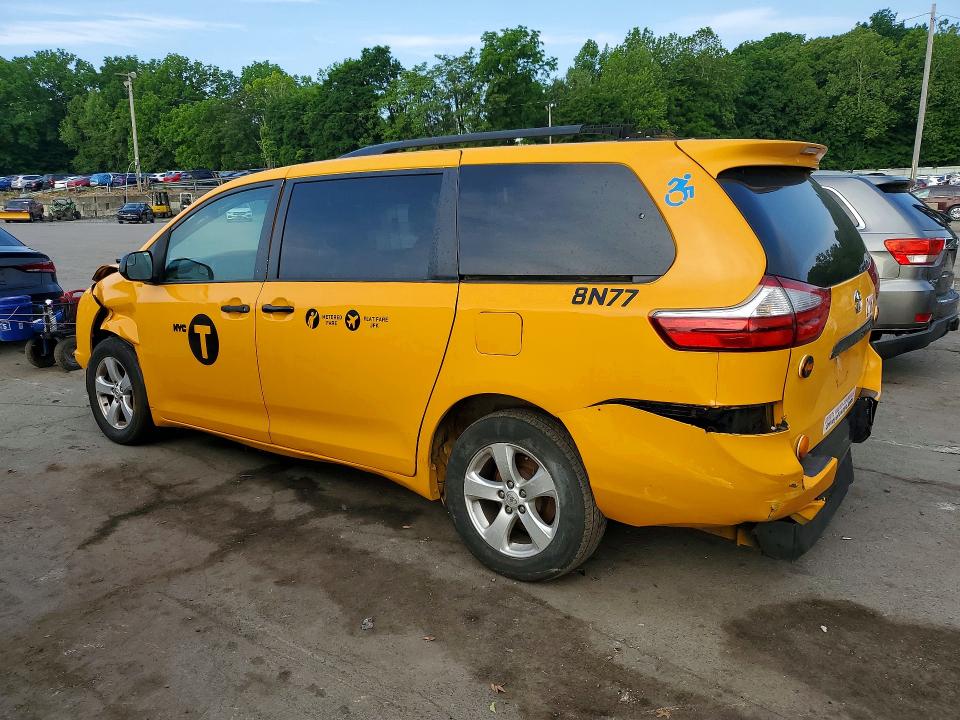 Продажа на аукционе авто 2017 Toyota Sienna, vin: 5TDKZ3DCXHS877415, номер лота: 57138186
