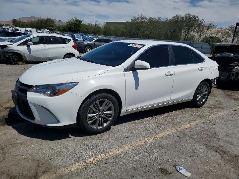 57232776 :رقم المزاد ، 4T1BF1FK3HU787581 vin ، 2017 Toyota Camry مزاد بيع