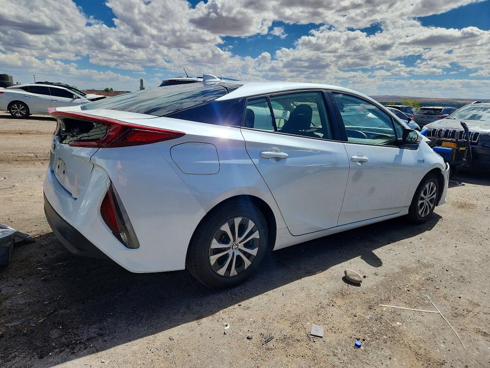 58868326 :رقم المزاد ، JTDKAMFP5M3192618 vin ، 2021 Toyota Prius Prime مزاد بيع
