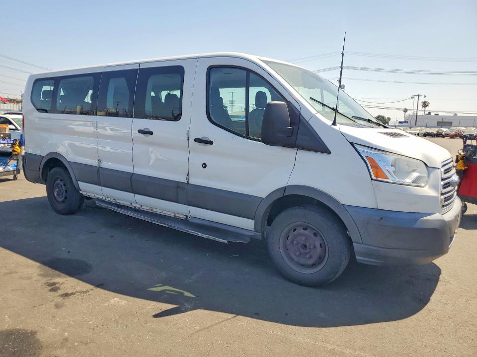 56637806 :رقم المزاد ، 1FBZX2ZM0HKA72616 vin ، 2017 Ford Transit مزاد بيع