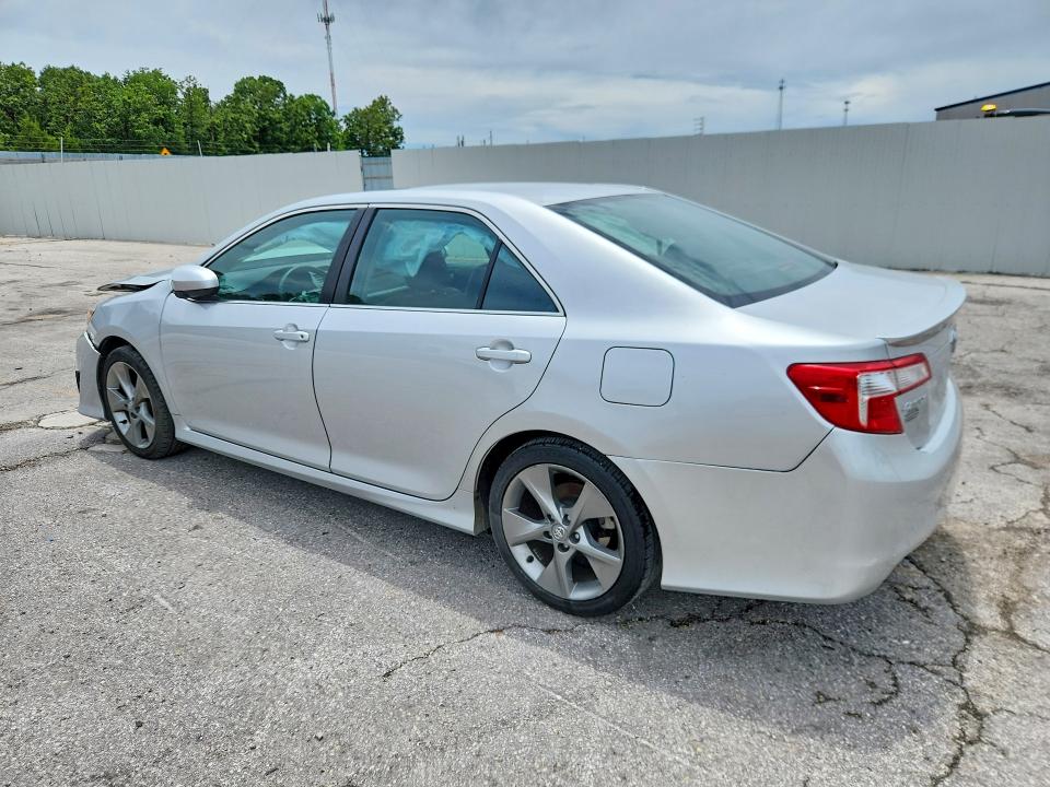 57908116 :رقم المزاد ، 4T1BF1FK3EU451859 vin ، 2014 Toyota Camry مزاد بيع