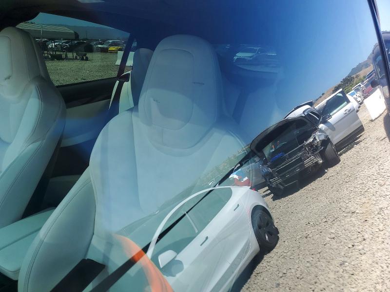 56098256 :رقم المزاد ، 5YJXCAE22KF162402 vin ، 2019 Tesla Model X مزاد بيع