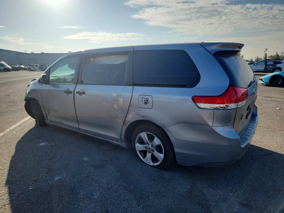 58460196 :رقم المزاد ، 5TDZK3DC7DS391089 vin ، 2013 Toyota Sienna مزاد بيع