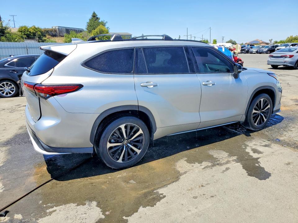 Aukcja sprzedaży 2022 Toyota Highlander, vin: 5TDJZRBH2NS223033, numer aukcji: 58153086