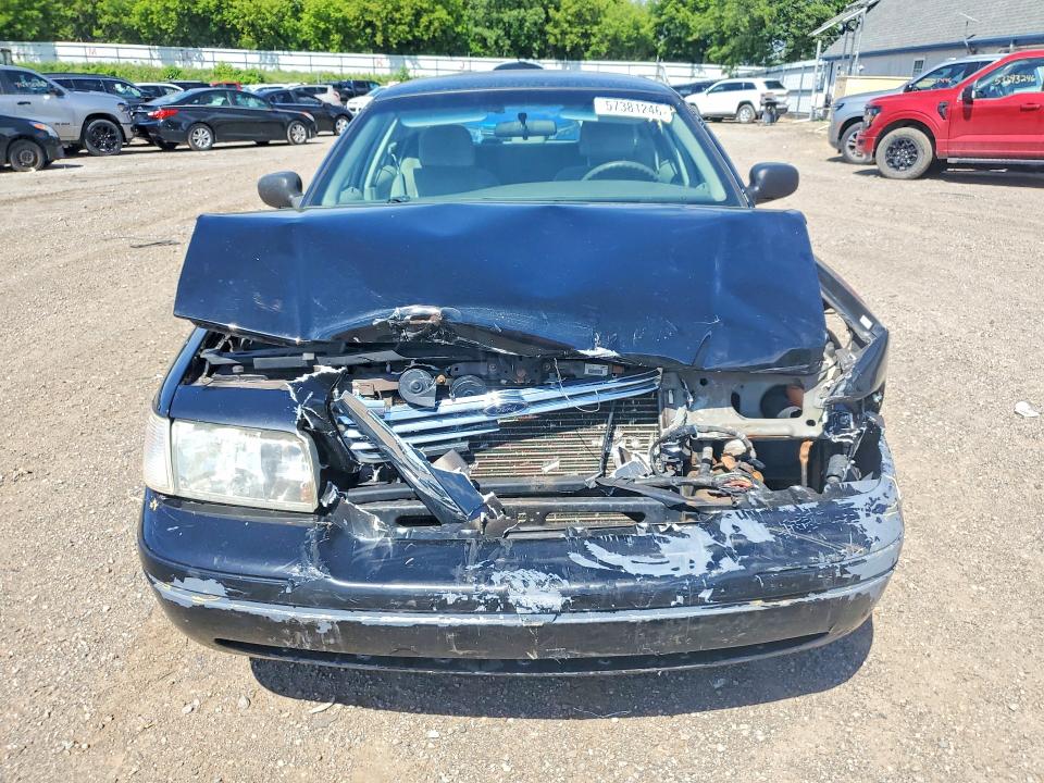 Продажа на аукционе авто 2004 Ford Crown Victoria, vin: 2FAFP73W84X170795, номер лота: 57381246