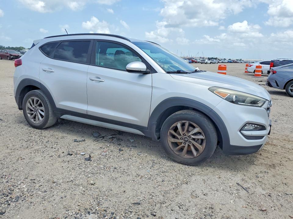 2017 Hyundai Tucson მანქანა იყიდება აუქციონზე, vin: KM8J33A26HU388848, აუქციონის ნომერი: 59019506