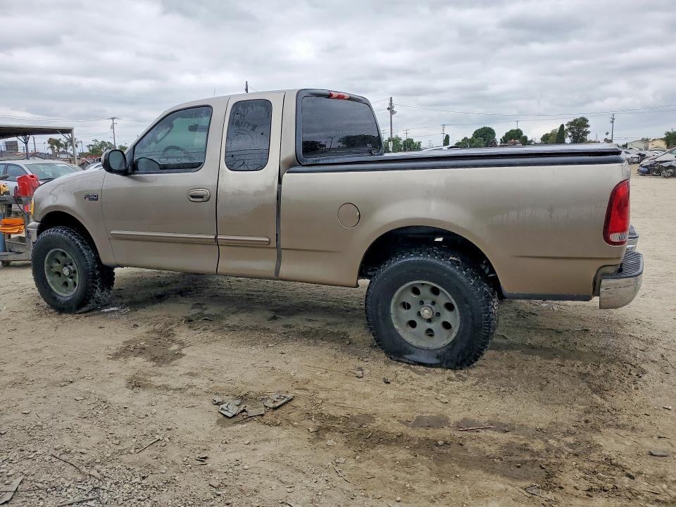 57867486 :رقم المزاد ، 2FTRX17203CA26479 vin ، 2003 Ford F150 مزاد بيع