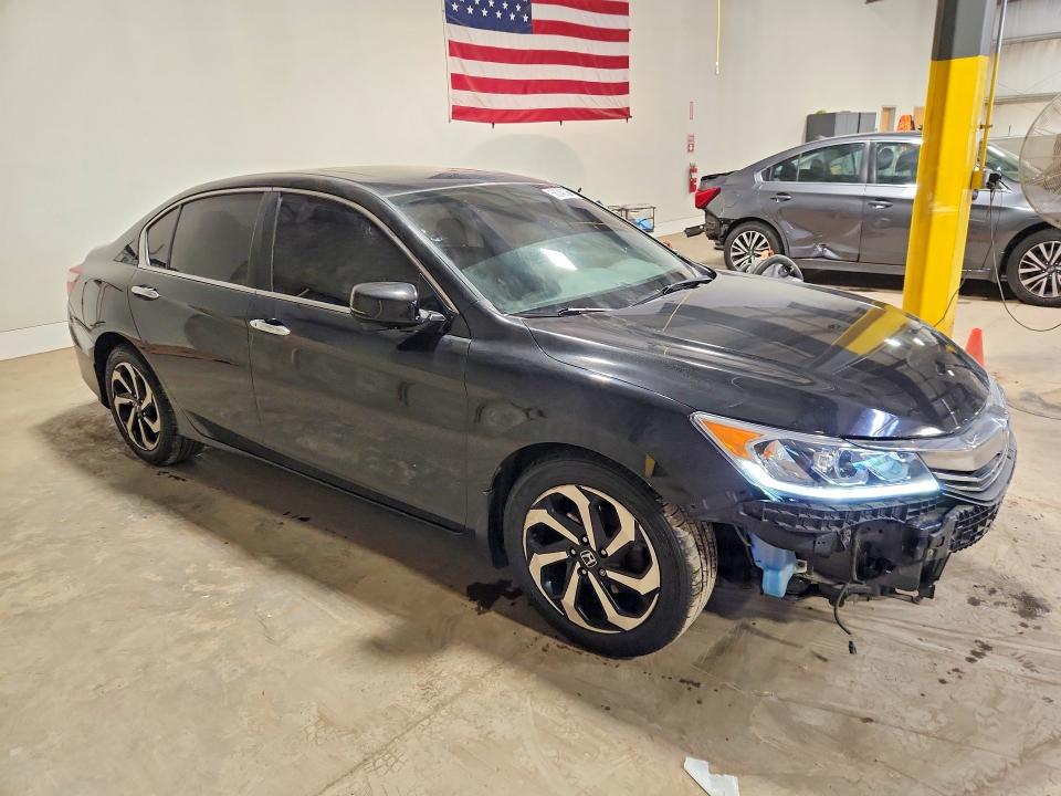 Продаж на аукціоні авто 2017 Honda Accord, vin: 1HGCR2F83HA229727, номер лоту: 56042366