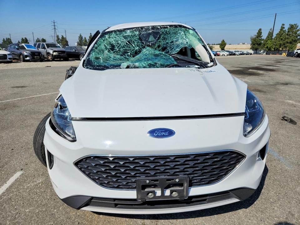 Продаж на аукціоні авто 2022 Ford Escape, vin: 1FMCU0G6XNUB56019, номер лоту: 57871636