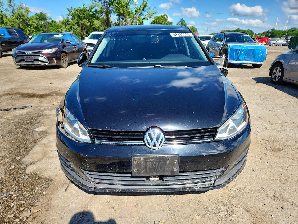 57135926 :رقم المزاد ، 3VW217AU2HM014133 vin ، 2017 Volkswagen Golf مزاد بيع