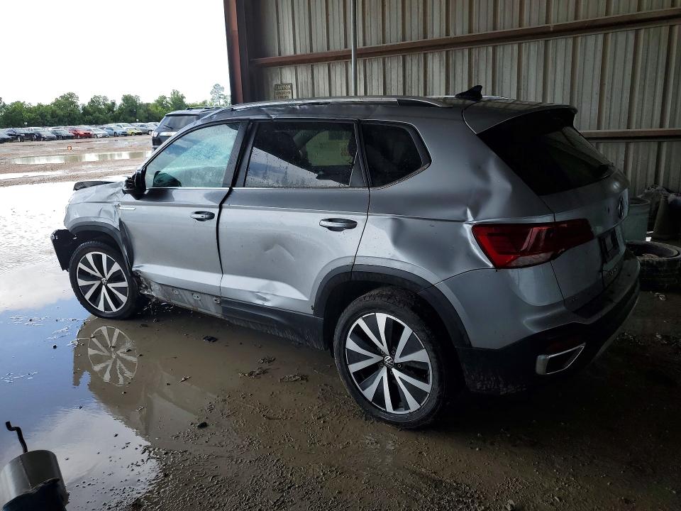 56506796 :رقم المزاد ، 3VVSX7B21RM018675 vin ، 2024 Volkswagen Taos مزاد بيع