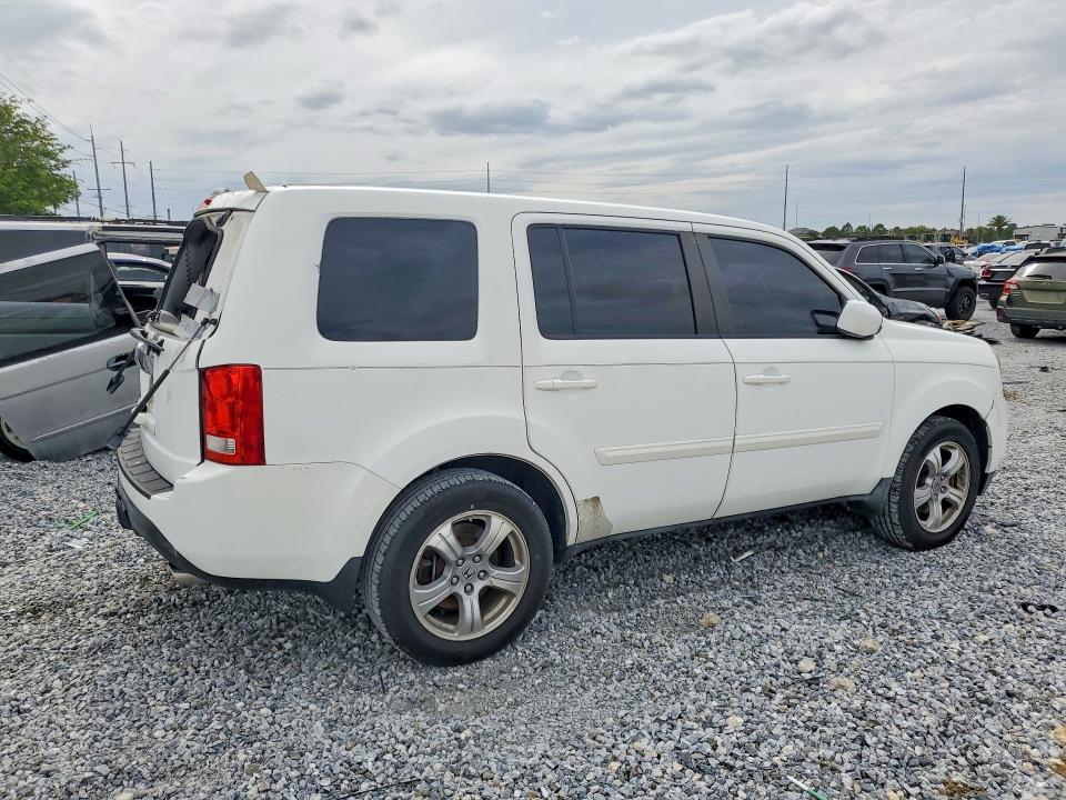 2015 Honda Pilot მანქანა იყიდება აუქციონზე, vin: 5FNYF3H57FB010831, აუქციონის ნომერი: 56111966