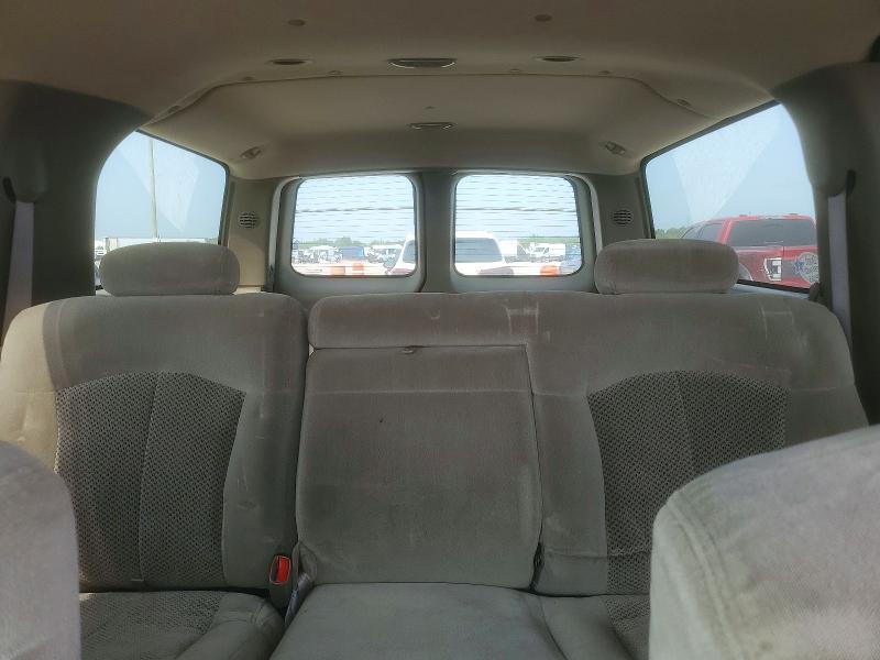 58496336 :رقم المزاد ، 3GNEC16Z42G324468 vin ، 2002 Chevrolet Suburban مزاد بيع