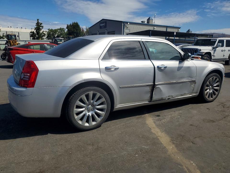Продажа на аукционе авто 2010 Chrysler 300, vin: 2C3CA5CV5AH185565, номер лота: 58830776