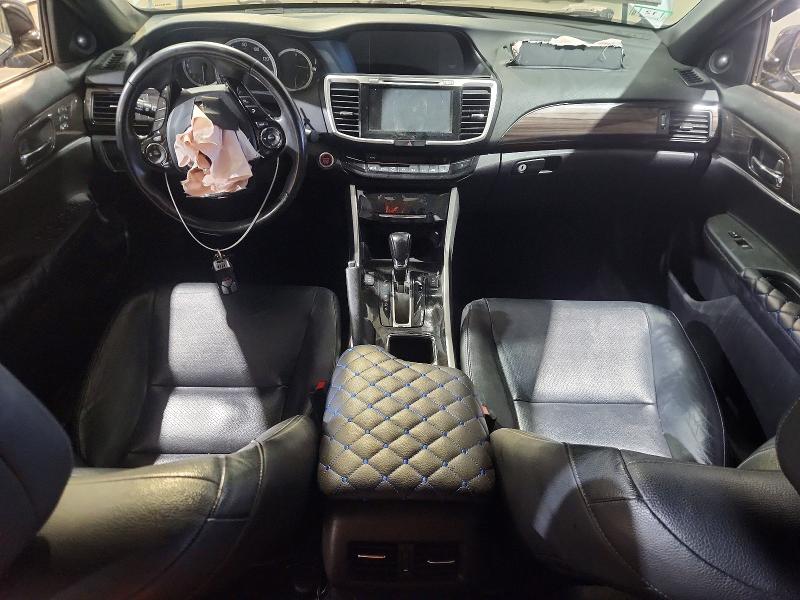56954366 :رقم المزاد ، 1HGCR3F99HA009586 vin ، 2017 Honda Accord مزاد بيع