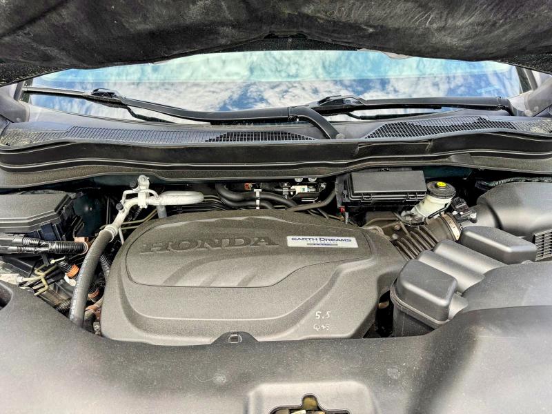 57209846 :رقم المزاد ، 5FNYF6H57JB012590 vin ، 2018 Honda Pilot مزاد بيع