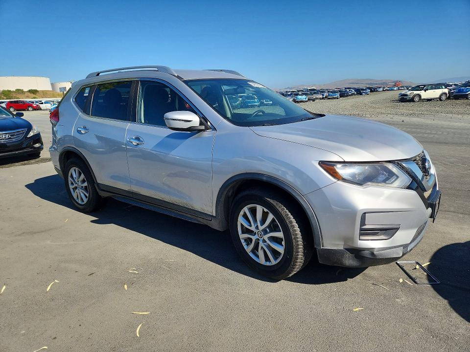 2017 Nissan Rogue მანქანა იყიდება აუქციონზე, vin: KNMAT2MT6HP537728, აუქციონის ნომერი: 54632136