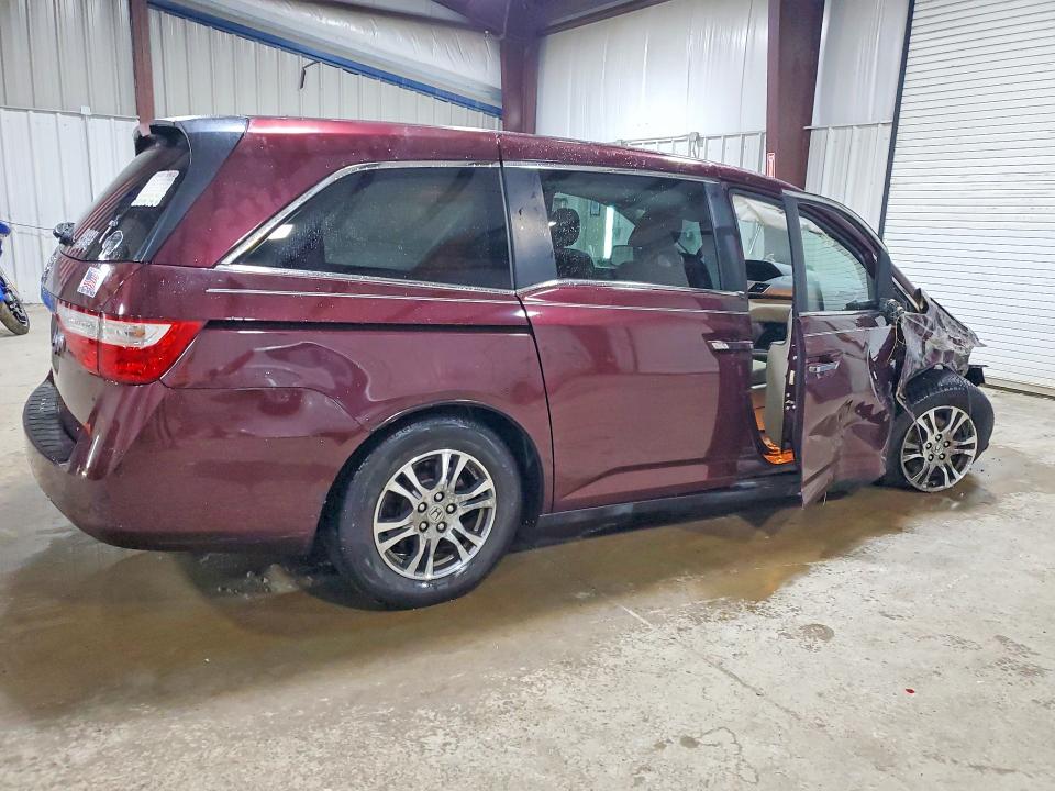 85629255 :رقم المزاد ، 5FNRL5H4XDB030181 vin ، 2013 Honda Odyssey مزاد بيع