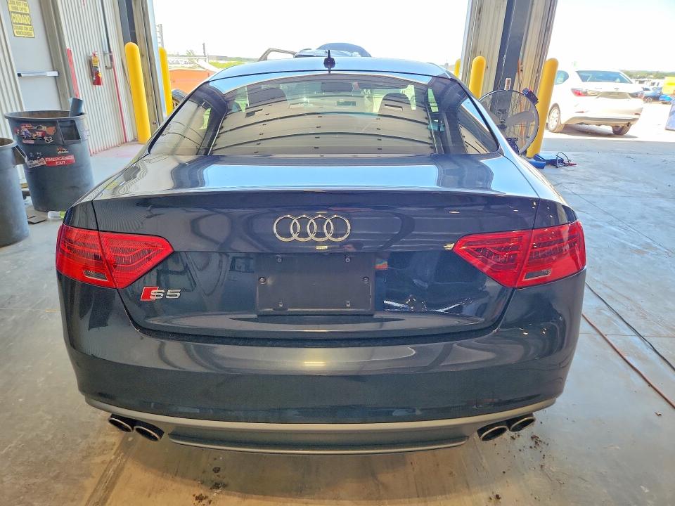 56720616 :رقم المزاد ، WAUCGAFR0EA070181 vin ، 2014 Audi S5 مزاد بيع