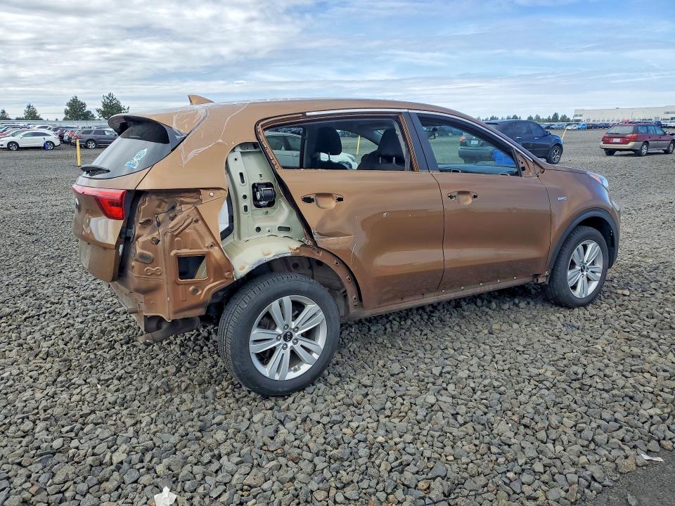 Продажа на аукционе авто 2017 Kia Sportage, vin: KNDPMCAC7H7242980, номер лота: 55066146