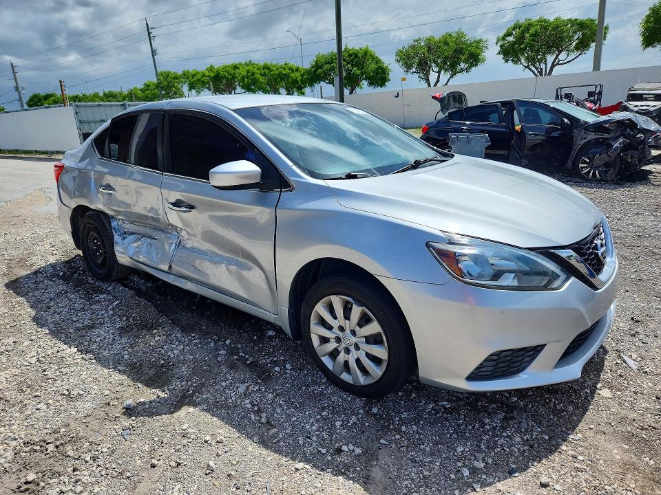 Продажа на аукционе авто 2017 Nissan Sentra, vin: 3N1AB7AP9HY220356, номер лота: 55218766