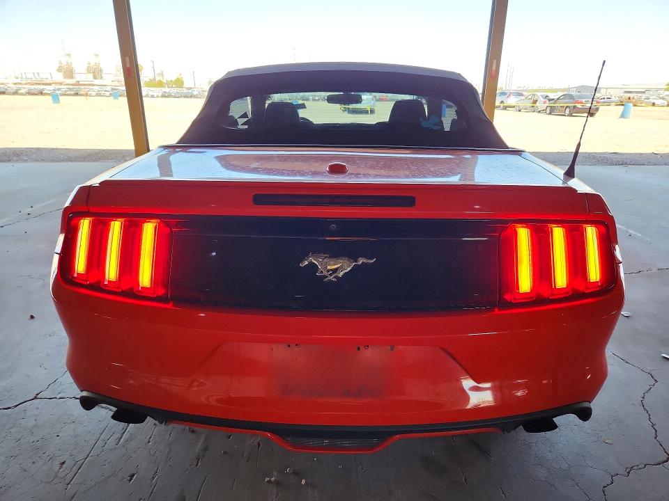 57433036 :رقم المزاد ، 1FATP8UH0G5284627 vin ، 2016 Ford Mustang مزاد بيع
