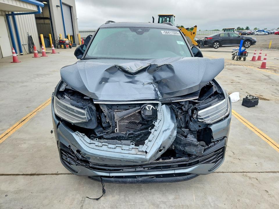 58411326 :رقم المزاد ، 3VVCB7AX9NM064555 vin ، 2022 Volkswagen Tiguan مزاد بيع
