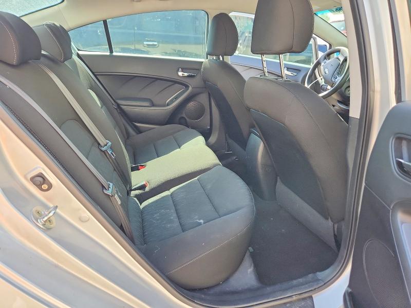 58745866 :رقم المزاد ، KNAFK4A66G5596546 vin ، 2016 Kia Forte مزاد بيع