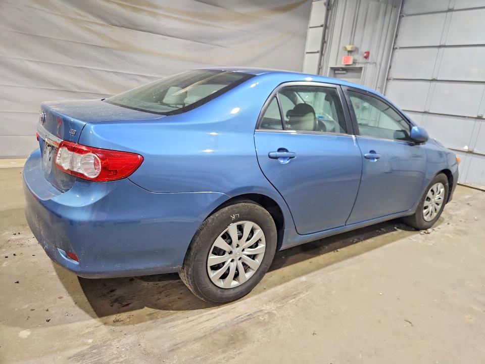 56676506 :رقم المزاد ، 5YFBU4EE7DP211961 vin ، 2013 Toyota Corolla مزاد بيع