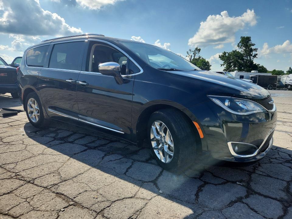 Продаж на аукціоні авто 2018 Chrysler Pacifica, vin: 2C4RC1GG9JR320576, номер лоту: 55519206
