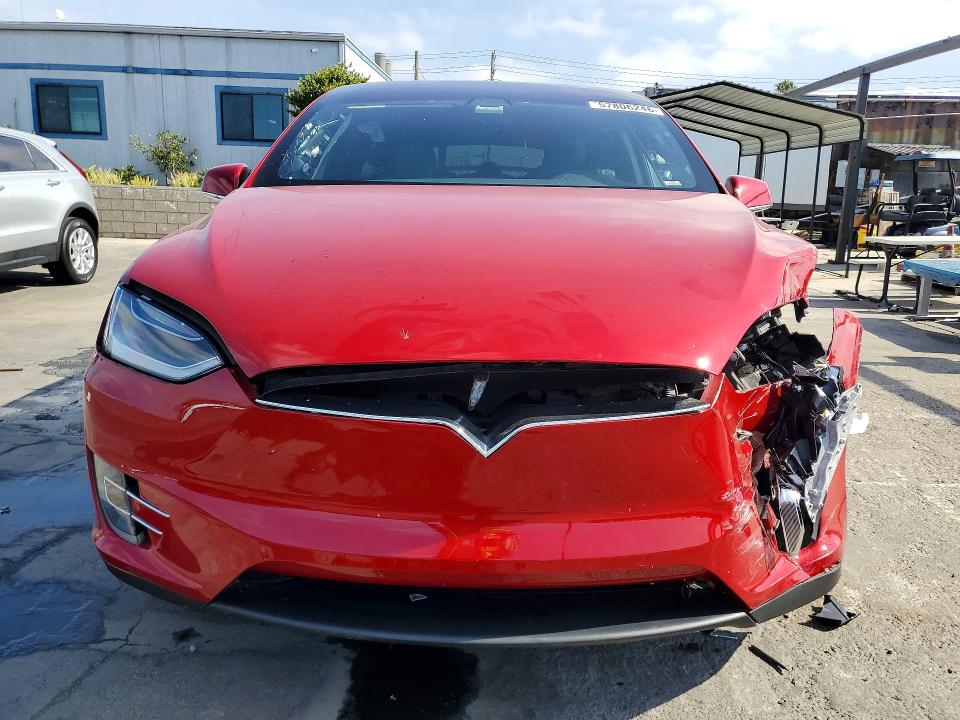 2017 Tesla Model X მანქანა იყიდება აუქციონზე, vin: 5YJXCAE24HF057692, აუქციონის ნომერი: 57806246