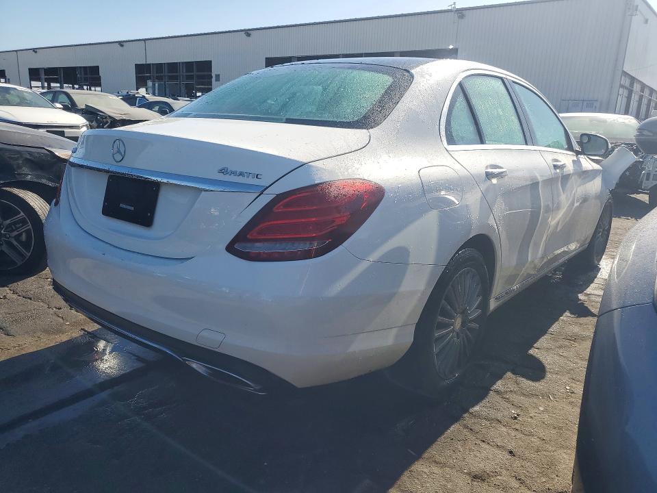 Продаж на аукціоні авто 2015 Mercedes-benz C, vin: 55SWF4KB8FU011058, номер лоту: 56843946