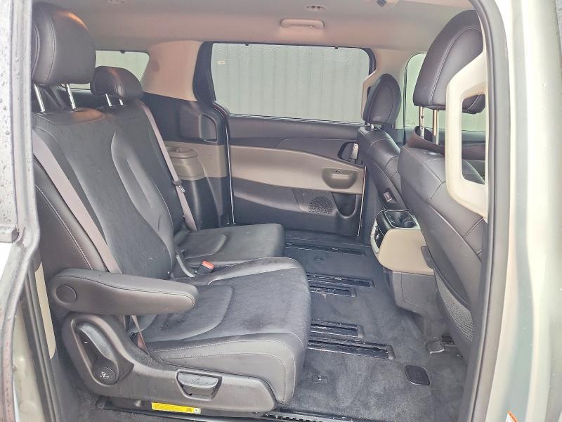 Продаж на аукціоні авто 2025 Kia Carnival, vin: KNDNC5K35S6537464, номер лоту: 57590626