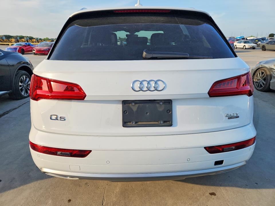 58935486 :رقم المزاد ، WA1BNAFY7J2131696 vin ، 2018 Audi Q5 مزاد بيع