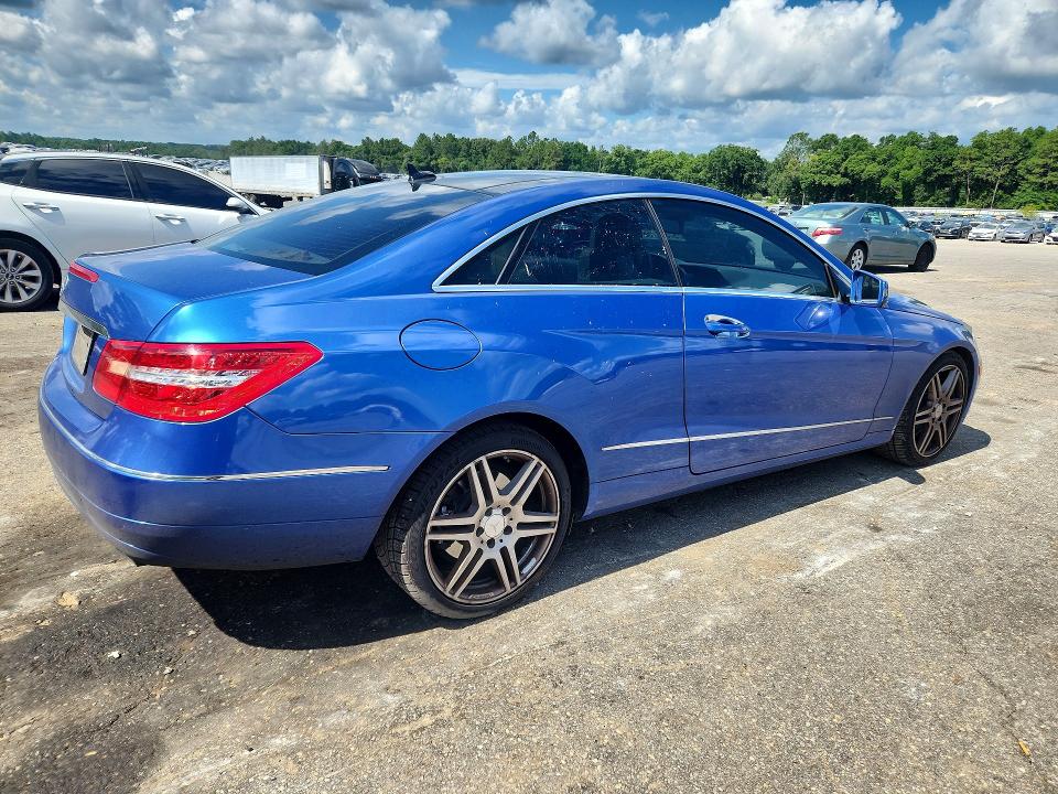Aukcja sprzedaży 2011 Mercedes-benz E, vin: WDDKJ5GB3BF070365, numer aukcji: 57321756