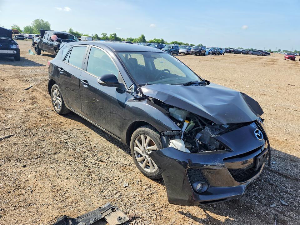 56614116 :رقم المزاد ، JM1BL1M75D1810317 vin ، 2013 Mazda 3 مزاد بيع