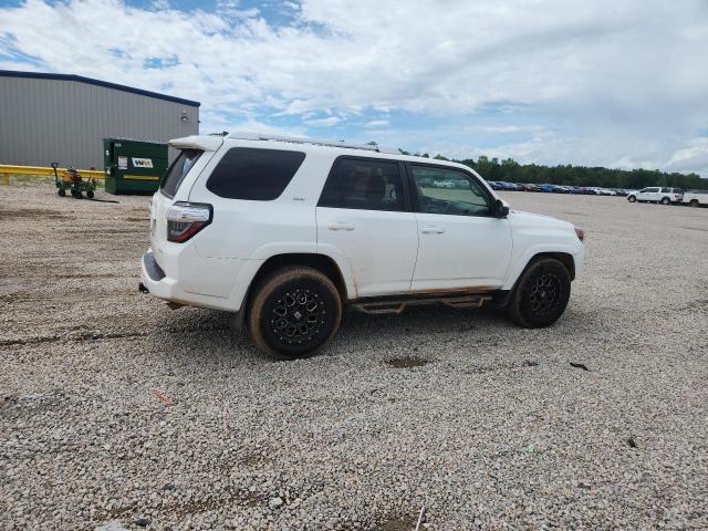 2015 Toyota 4runner მანქანა იყიდება აუქციონზე, vin: JTEZU5JR0F5102329, აუქციონის ნომერი: 58052406